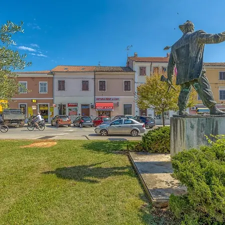 בית הארחה Vitoria On Joakim Square *