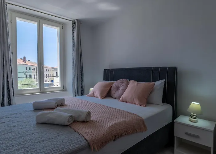 Гостевой дом Vitoria On Joakim Square *